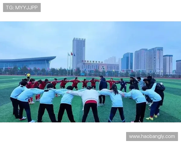 篮球燃动青春逐梦赛场展现团队拼搏与荣耀时刻